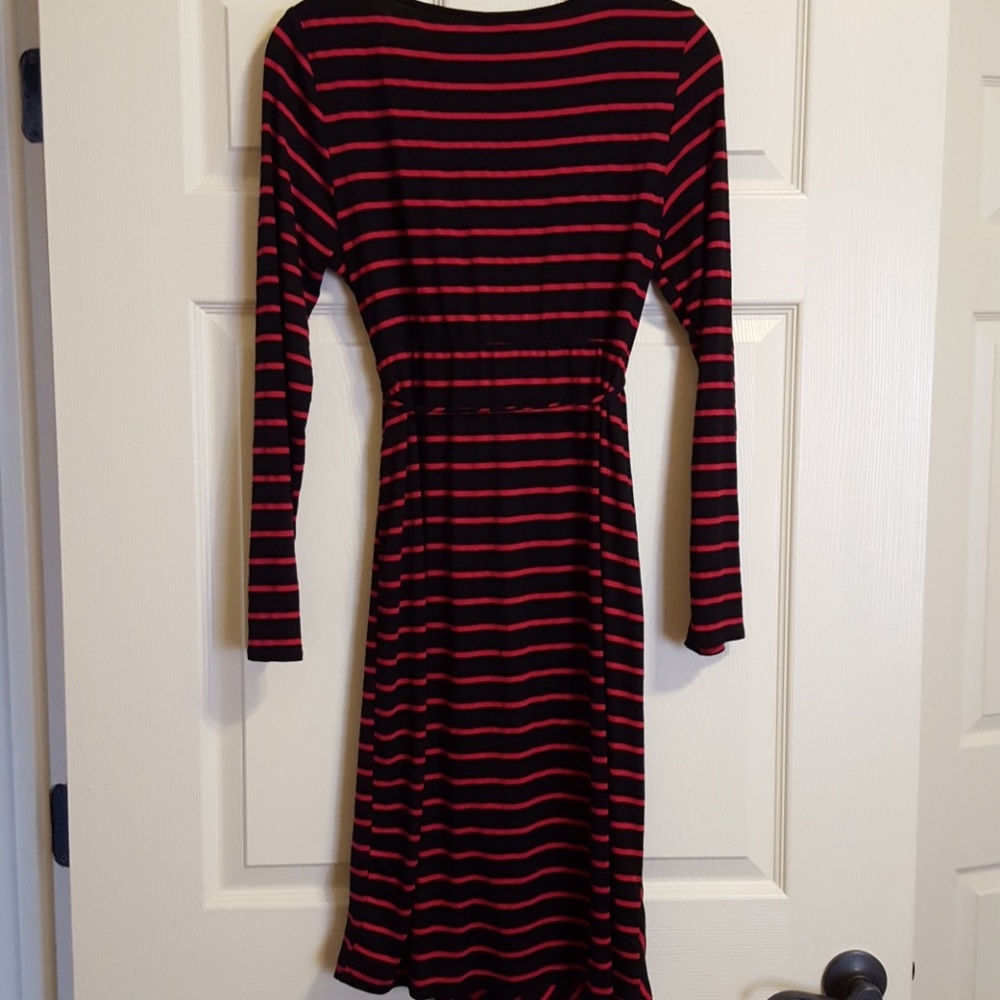 *2 for $10* Motherhood Maternity long-sleeved dress - Picture 4 of 6